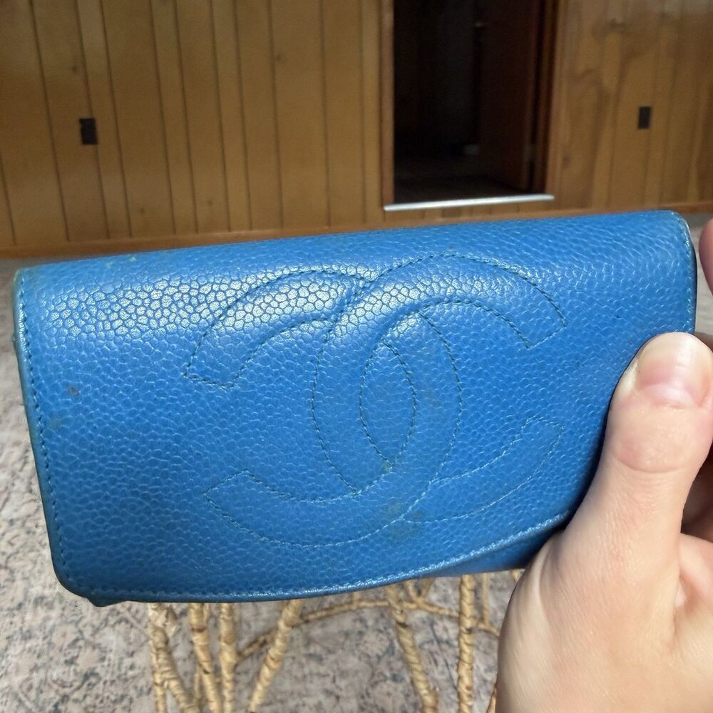 Vintage Chanel Blue Caviar Leather CC Logo Timeless Flap Wallet Medium - Picture 12 of 16